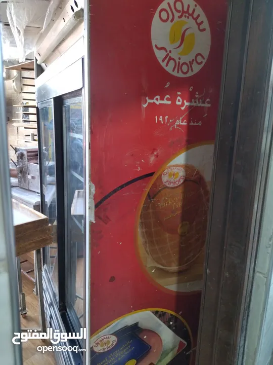 ثلاجة عرض بابين تبريد ممتاز للبيع