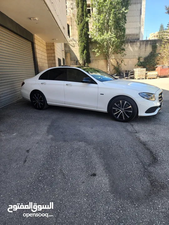 Mercedes E300 plug in hybrid 2020 ترخيص