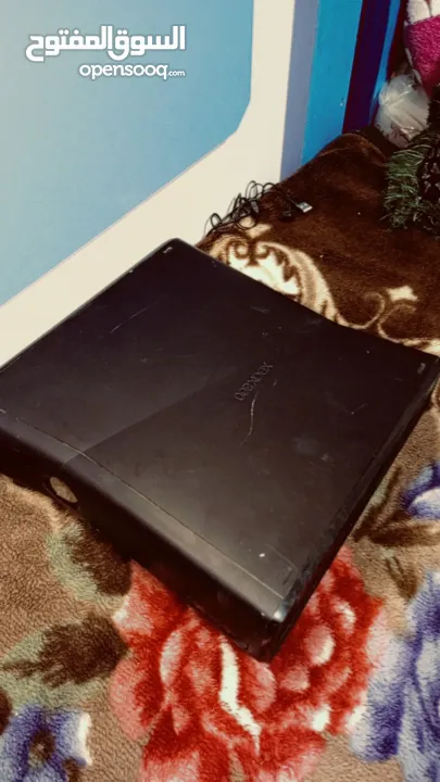 اكس بوكس 360 عليه فوق ال 165لعبه مستعمل بس نضيف السعر نااااار بس علا 300 شيكل المكان دورا الخليل