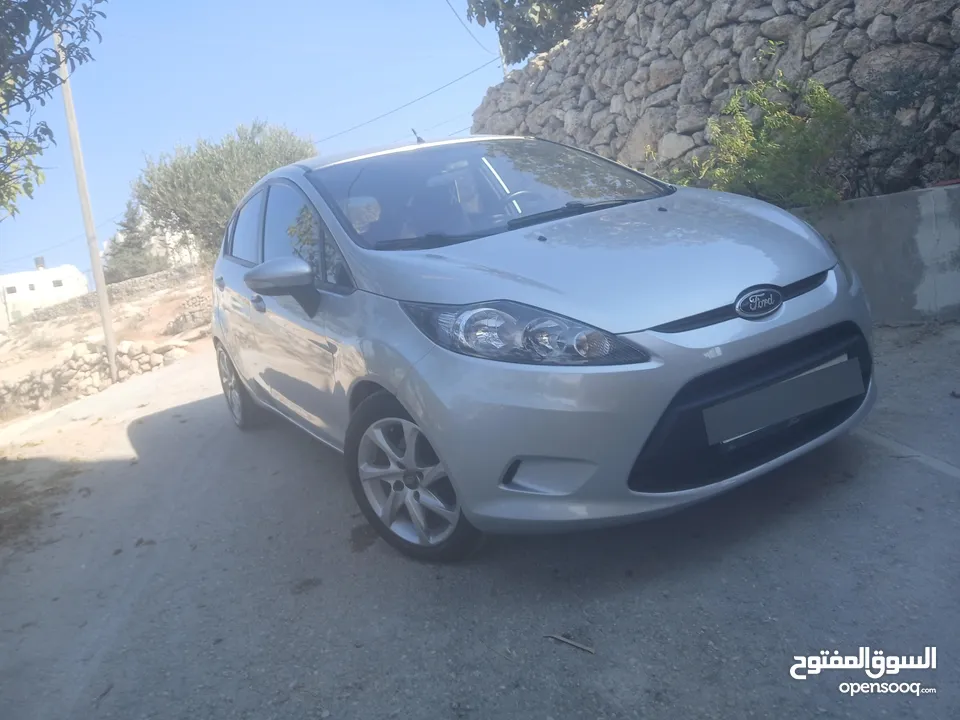 فرد فيستا للبيع 2012