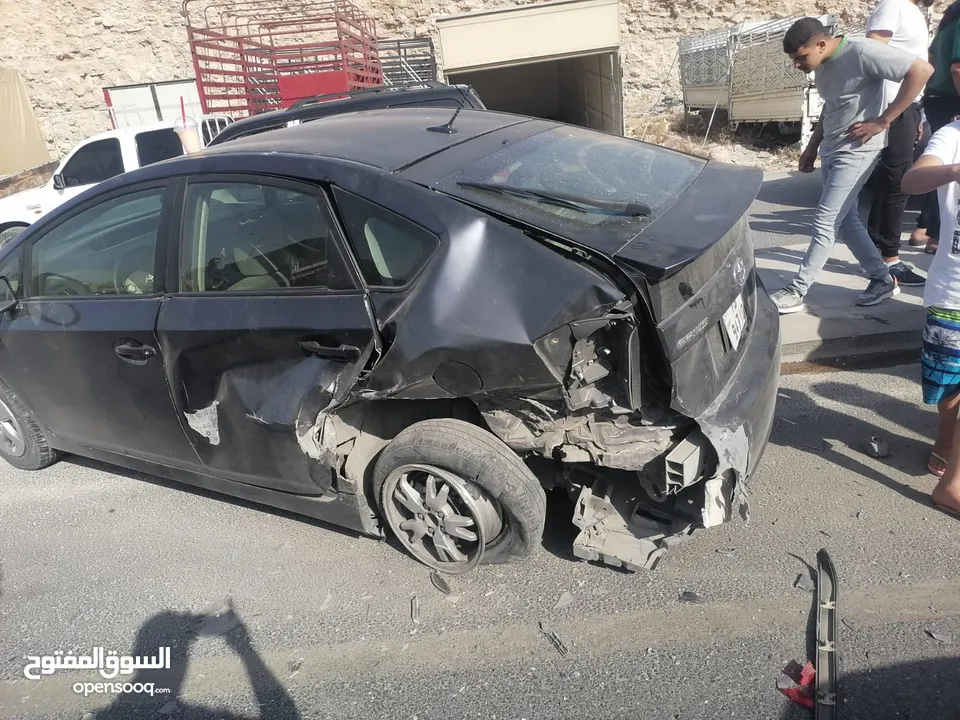 نشتري جميع السيارات والبكمات الحديثه الحديثه المضروبه ولقالبه على ضربتها