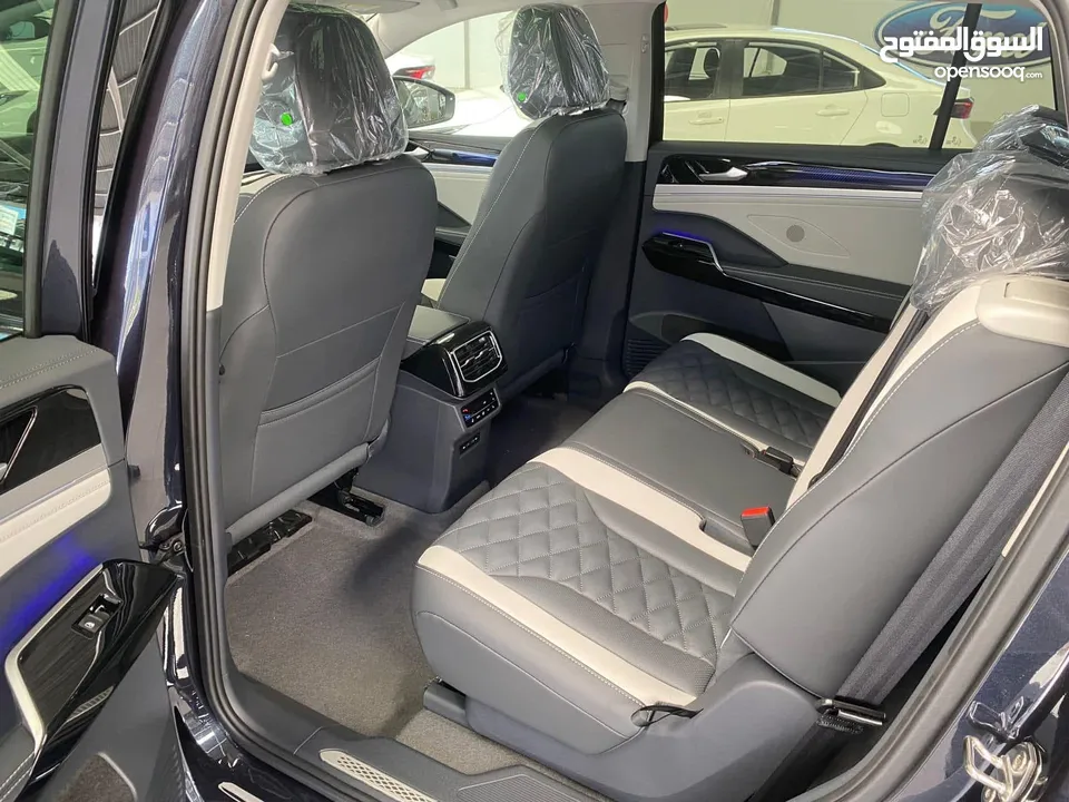 ‏Volkswagen ID 6 CROZZ PRO 2024 عداد زيرو  كفالة 6 سنوات بيانو بلاك للبيع بسعر مميز