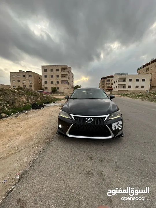 لكزس ct200 للبيع