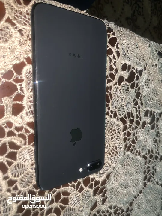 iPhone 8 Plus