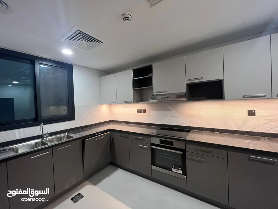 2 BR Apartment In Al Mouj For Rent