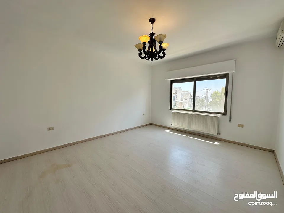 شقة غير مفروشة للإيجار في عبدون ( Property 43360 )-175050340
