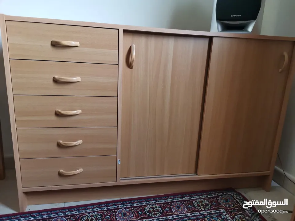 Drawers n cabinets with sliding door