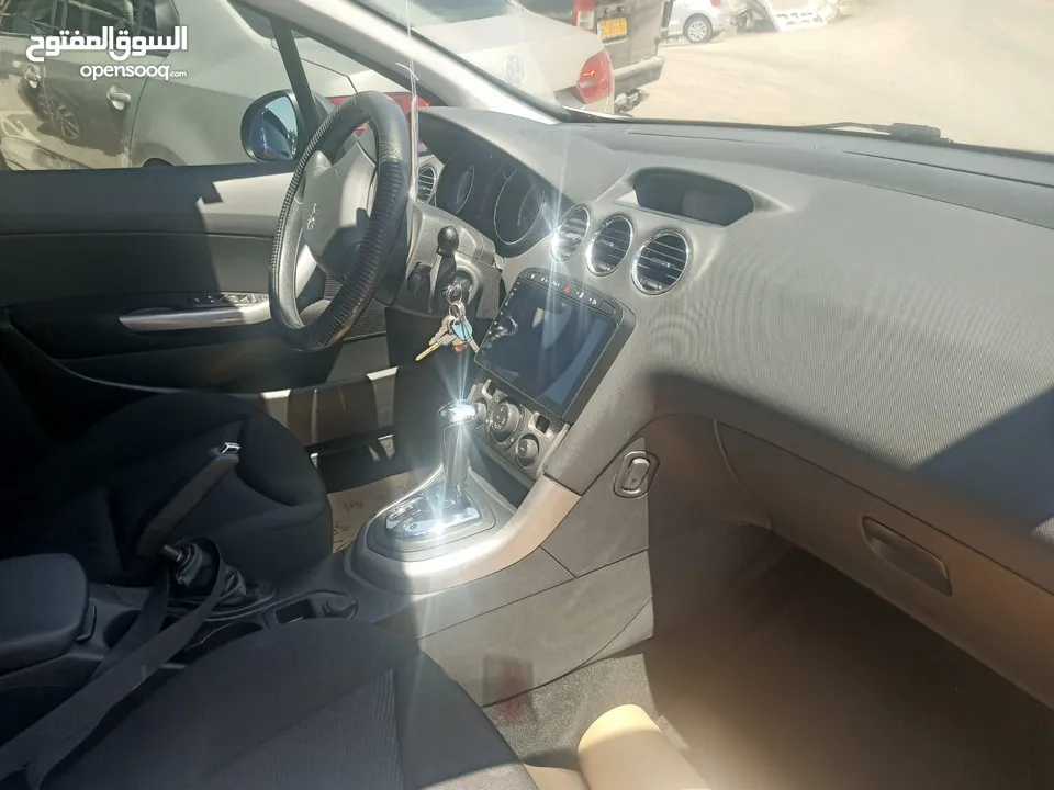 بيجو 2012 بحالة ممتازة عداد قليل جدا اصلي