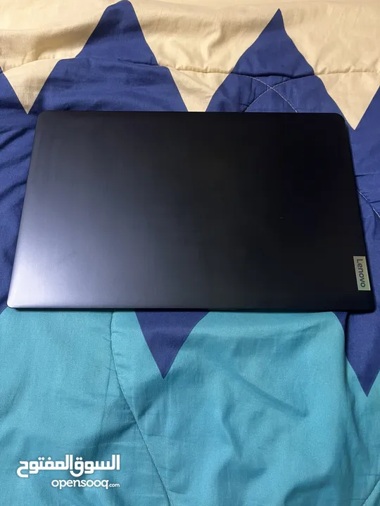 Laptop Lenovo ideapad 1 :  للبيع بجودة ممتازة مستخدم سنة فقط معه شاحنه الأصلي وهدية شنته وماوس