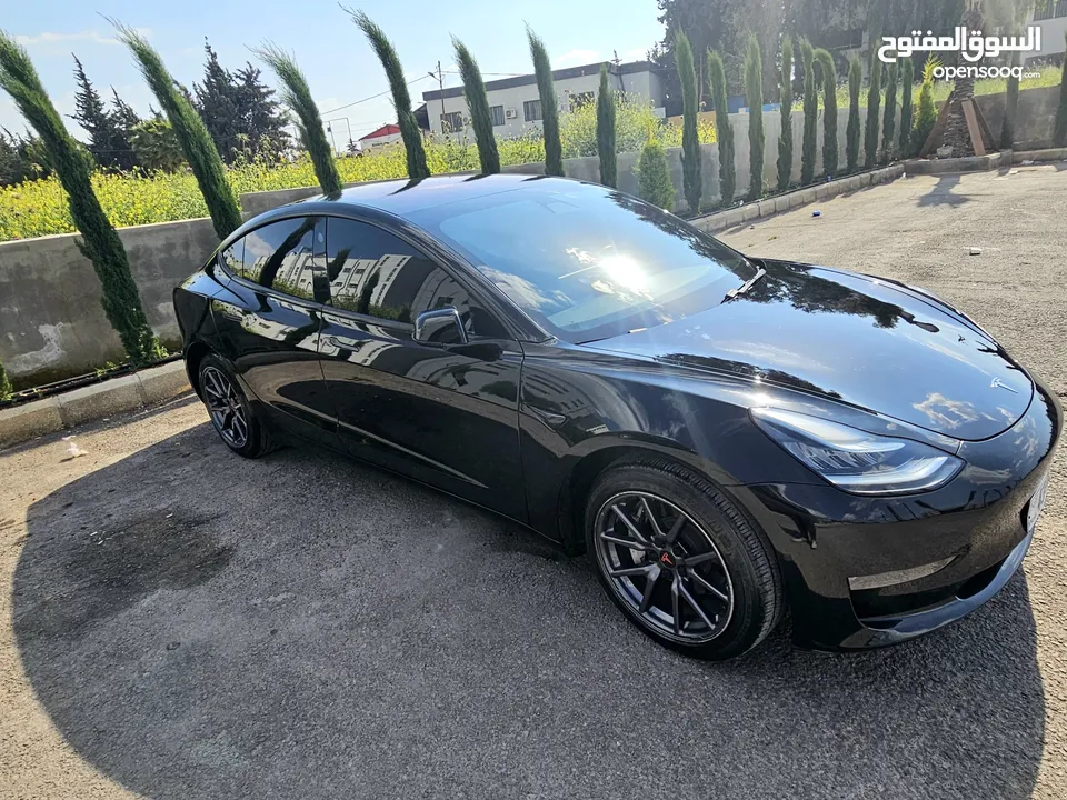 TESLA MODEL 3  2019 LONG-RANGE BlACK EDITION  ‎تيسلا 2019 بلاك ايديشن