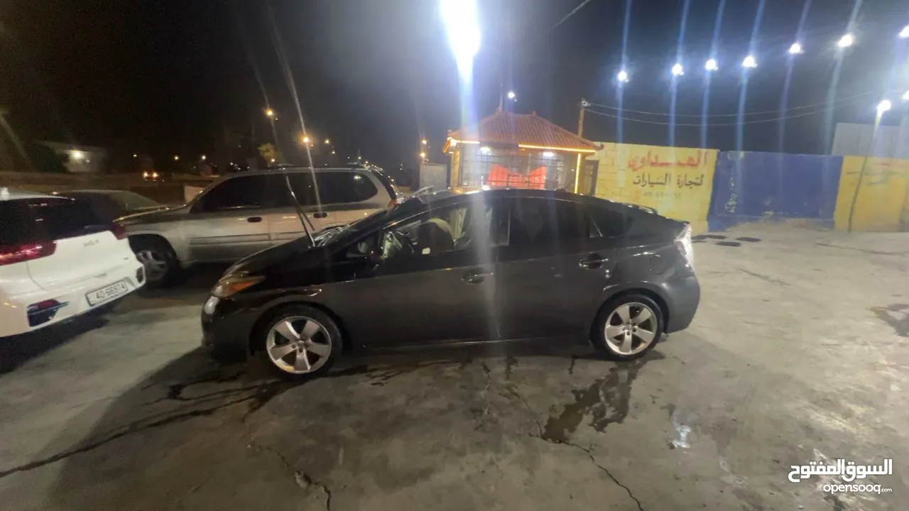 تويوتا بريوس 2014 بحاله ممتازه للبيع بسعر منافس