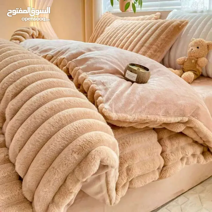 شرشف تخت مجوّز فرو – نعومة وفخامة بدفء ولا أروع! الشتاء عالابواب ولازمنا ألوان حلوة ودافئة