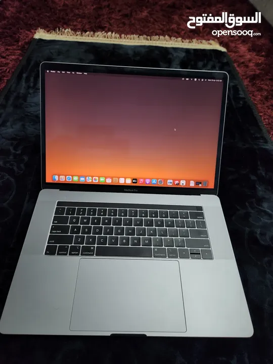 Macbook pro 2019 15 inch (Core i9)