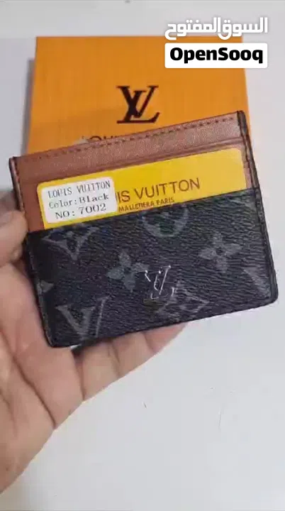 بوك كارتير كارد هولدر محفضه من ماركة كارتير وديور ماستر كوالتي جوده عاليه جدا مع جميع المرفقات.