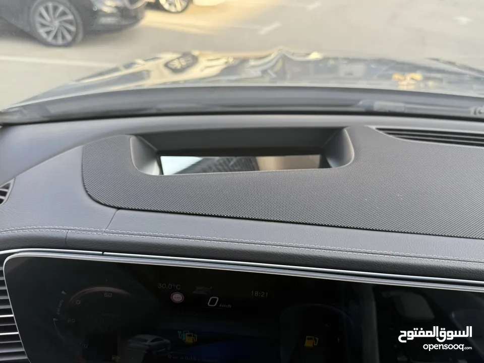 مارسيدس GLE 350e ترخيص 2022 محرك 2000 هايبرد plug in/يقطع على الشحنه 99 كيلو متر