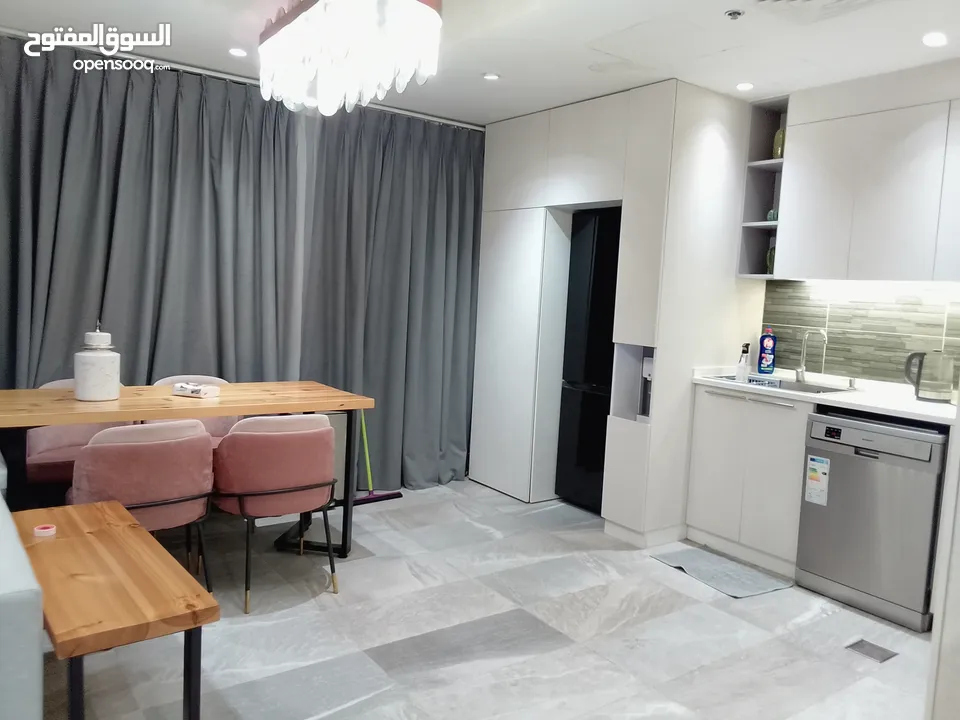 شقة فندقية متميزة للإيجار في برج داماك-العبدلي بخدمات فندقية  damac tower in abdali