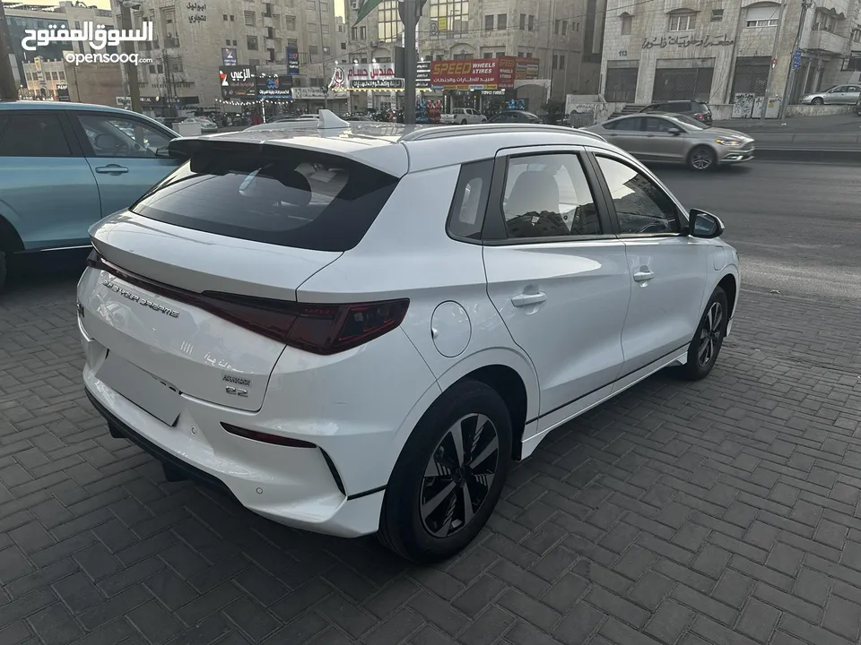 2023 BYD E2 LUXURY