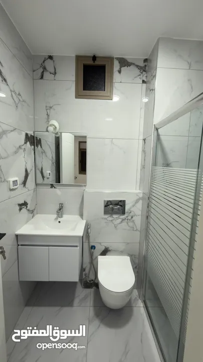 شقة غير مفروشه للإيجار برام الله