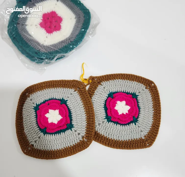 ماسكة جدر صناعة يدوية