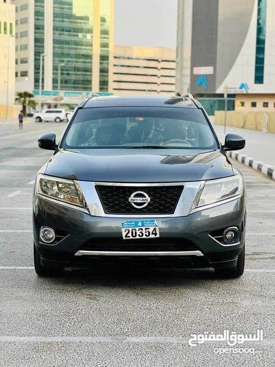 NISSAN pathfinder.. model 2014