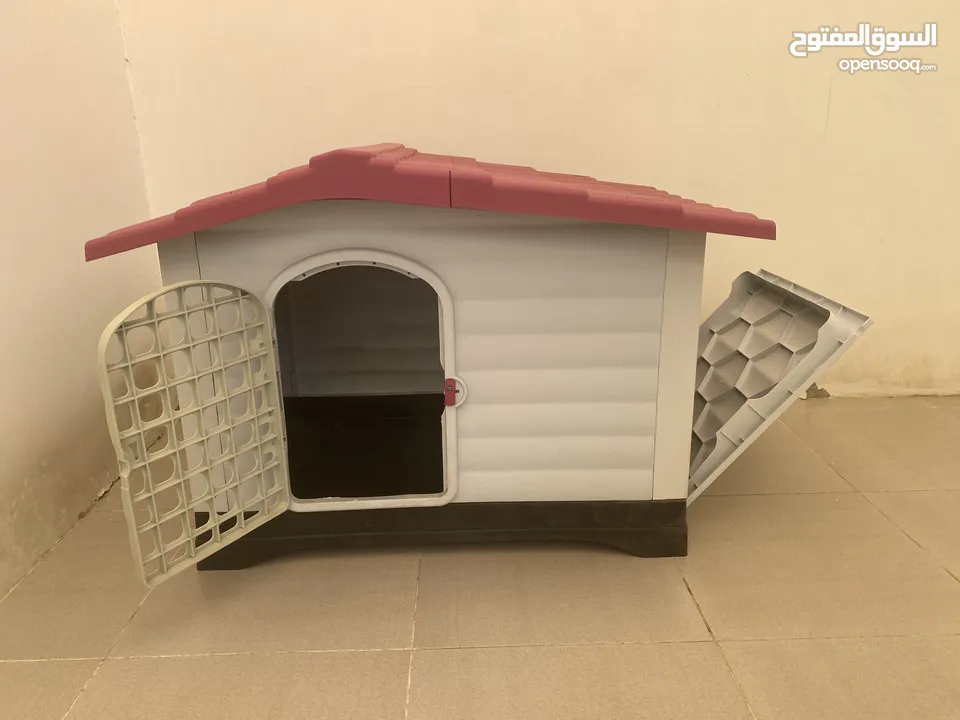 Outdoors Dog House for small to medium dogs for sale بيت بلاستيك للكلاب الصغيرة والمتوسطة للبيع