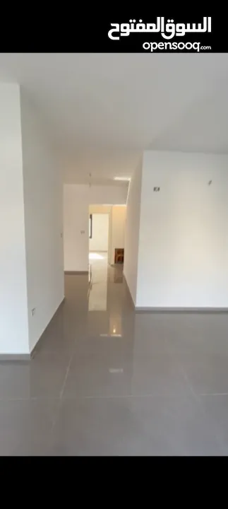 روف للبيع في عين منجد مساحه 300متر سوبر سوبر ديلوكس