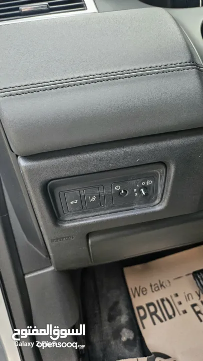 لاندروفر دسكفري مميز