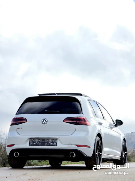 جولف GTI  2019 فل الفل سياره شبابيه