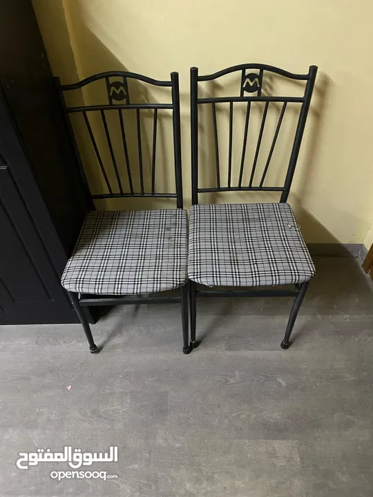 Dinning table with chairs