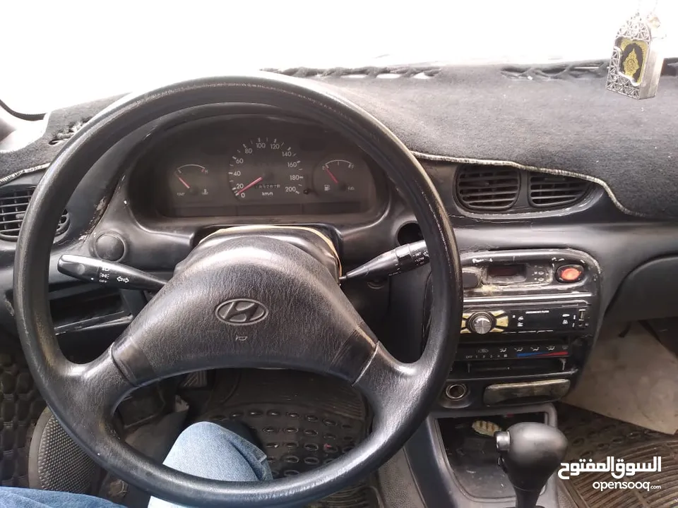 اكسنت هاتشباك موديل 1995