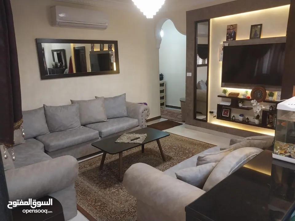 شقة ارضية فاخرة للبيع