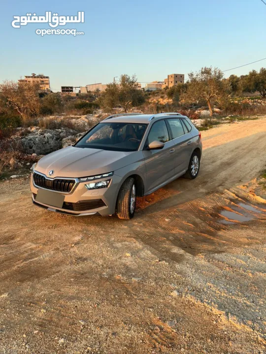 سكودا كاميك لون باطوني موديل 2020