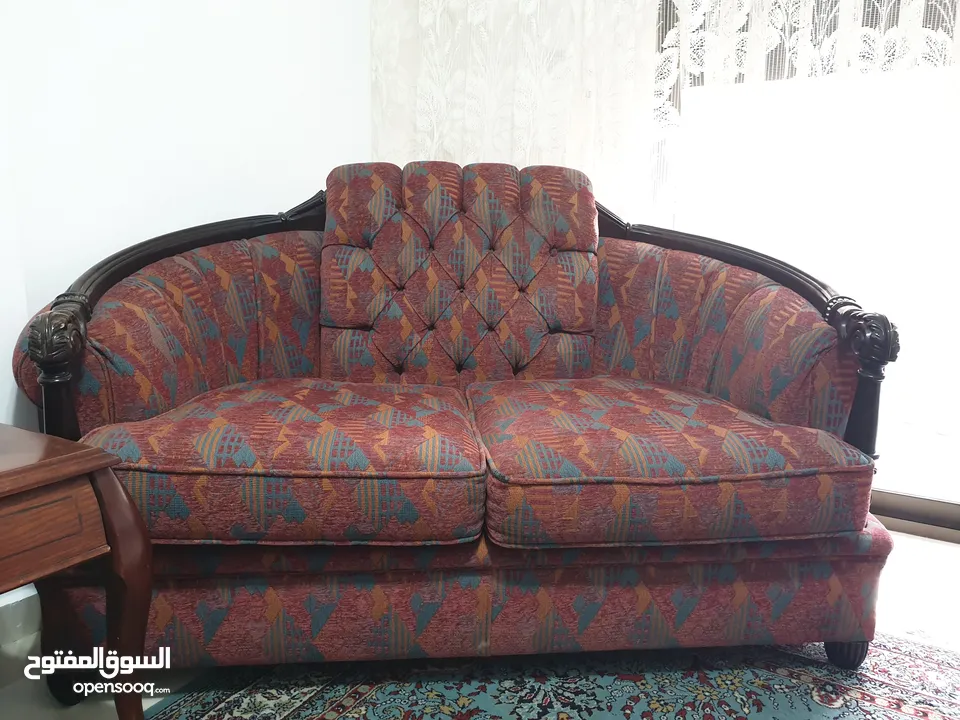 كنبة مزدوجة فخمة بحالة الجديده