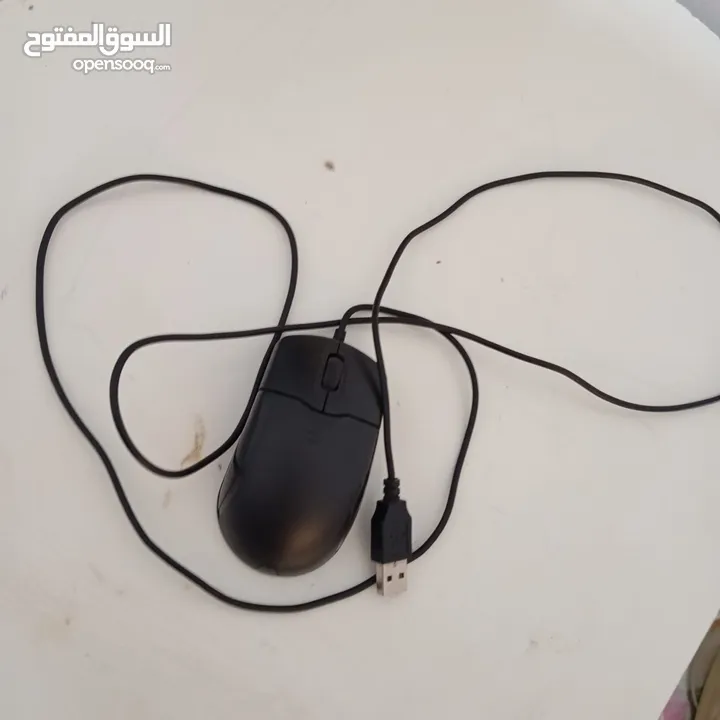 جهاز windows 7 للبيع بحالة ممتازة جدا