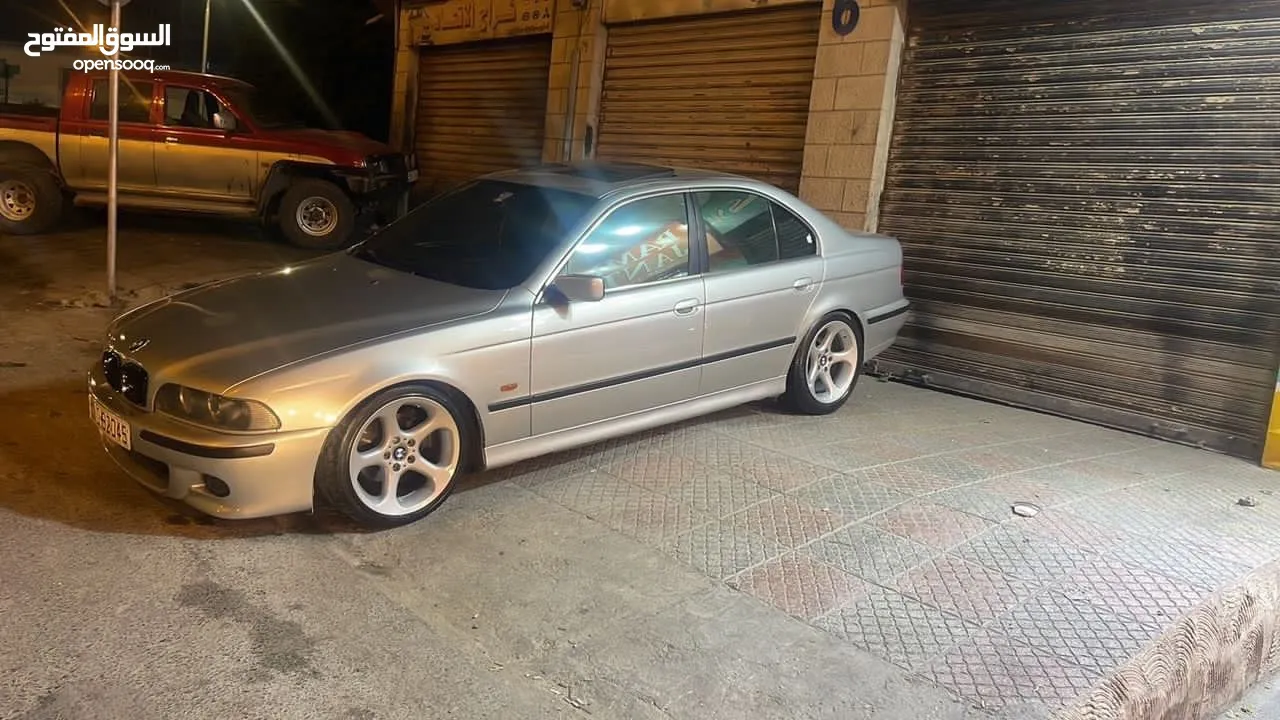 BMW e39 525i