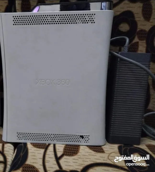 Xbox 360 ابيض