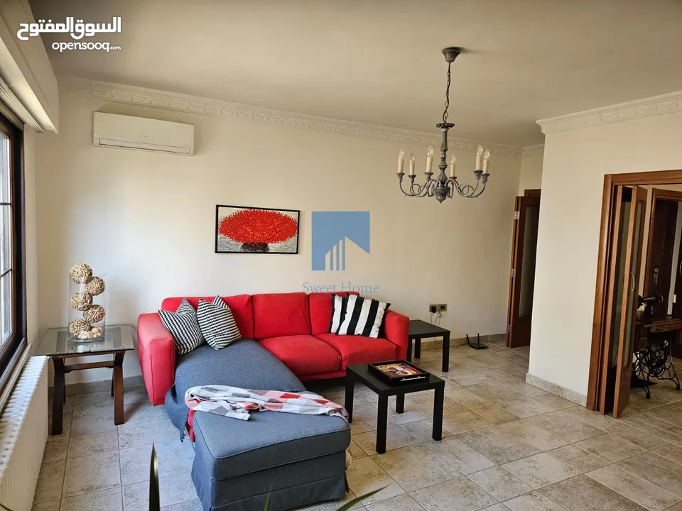 شقة مفروشة مميزة للبيع في الشميساني  -  قرب السفارة الليبية طابق ثاني 251م تشطيب سوبر ديلوكس