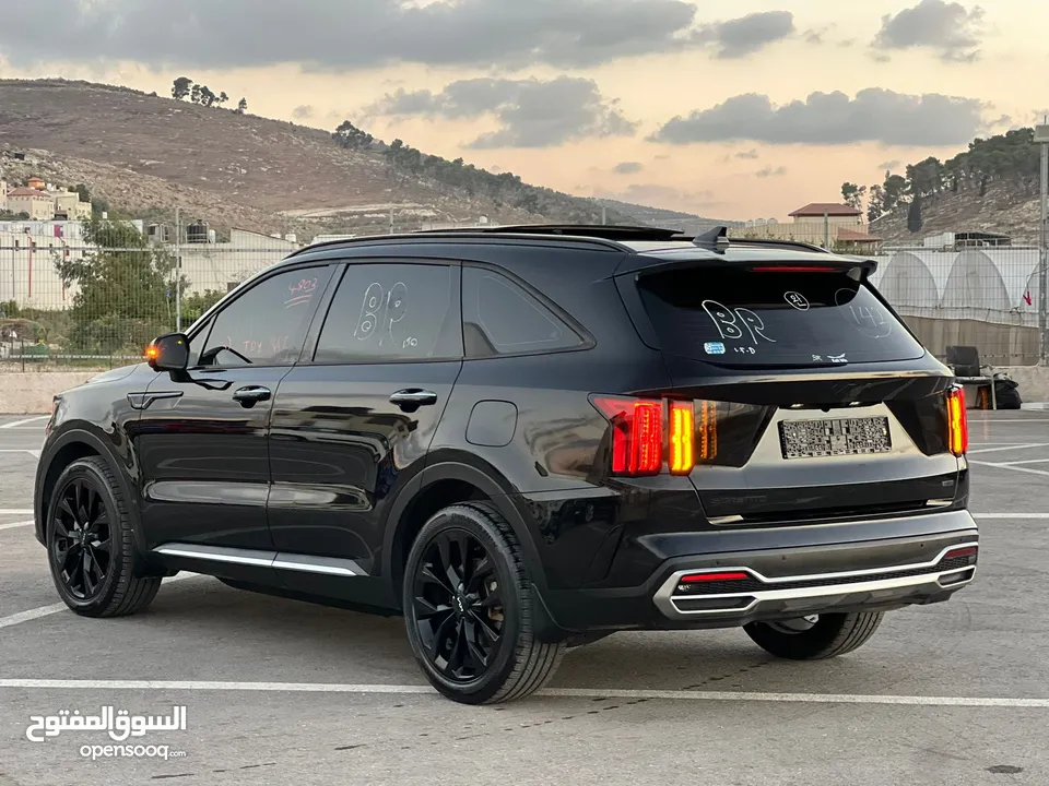 كايا سورينتو 2022/فل الفل  فتحة سقف بانوراما  2x4 ///240Hp بنزين + كهرباء  ( Haybrid) 1600cc