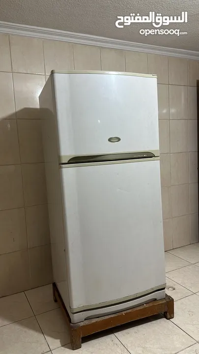 ثلاجة شارب قوية مع فريزر قوي