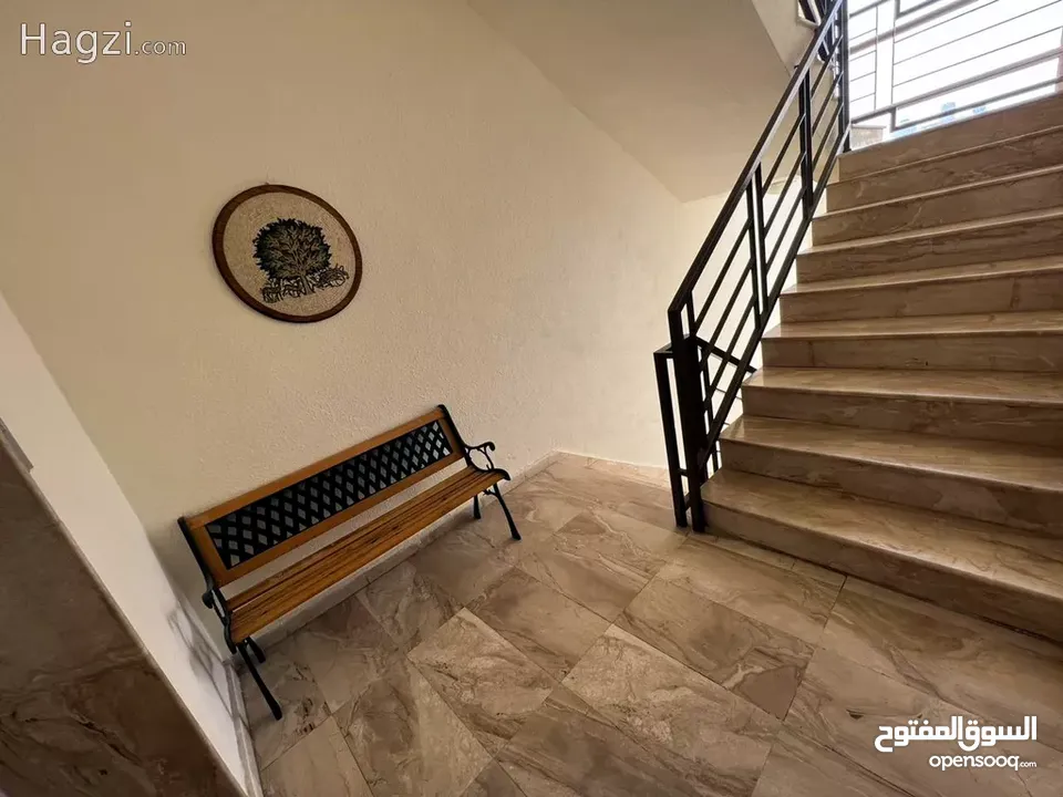 شقه فاخره مميزه طابق ثالث مع روف،في اجمل،مناطق عبدون الشمالي للبيع  ( Property ID : 30720 )