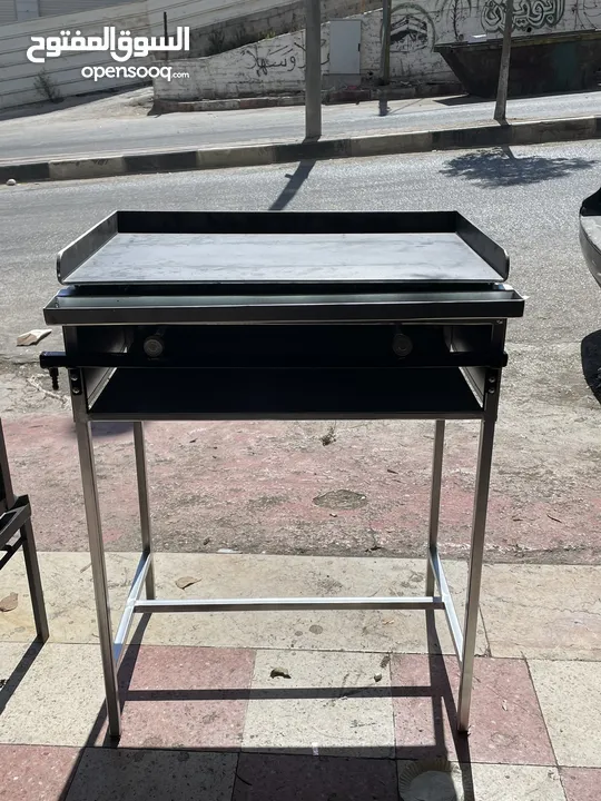 جريل شواء صناعة ممتازة جداً بلاطة 6 ميلي باحجام مختلفة المصنع للمستهلك مباشرة.