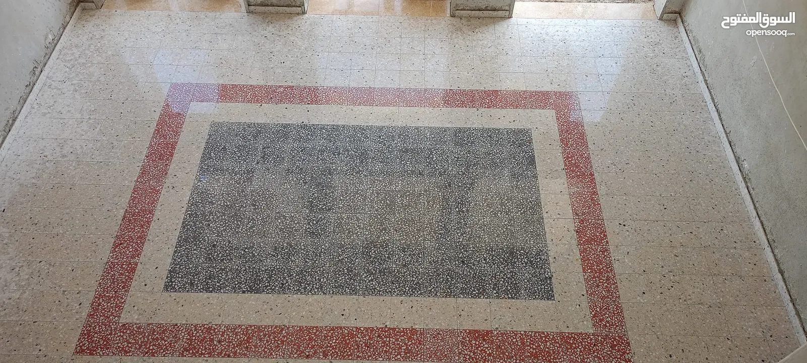 بليط يبحث عن عمل