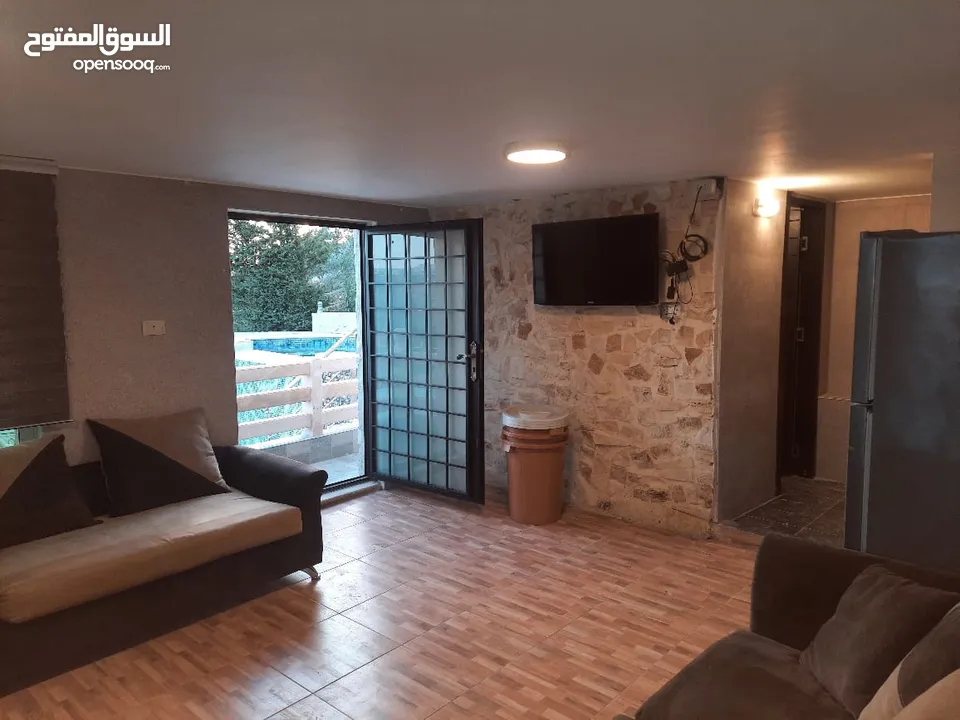 شاليه للايجار خصوصيه كامله  جرش - المجدل مطل على سد الملك طلال