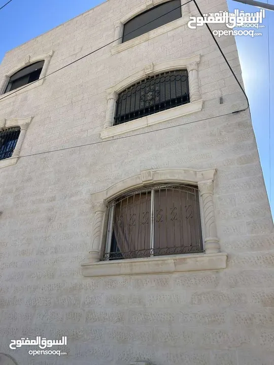 المستعمل لعبتنا  لدينا كل ما هو مستعمل ابواب المنيوم وشبابيك حمايات حديد ودرابزينات ابواب حديد تفصيل