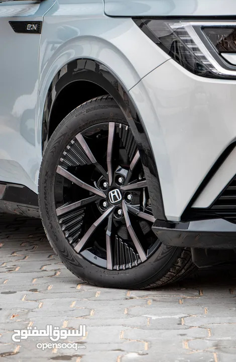 HONDA e:NP2 2025
