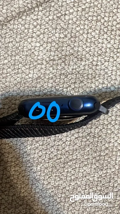 للبيع أو للتبديل Apple Watch Series 6 44mm لون كحلي غامق بحالة ممتازة بتشمل كل الميزت