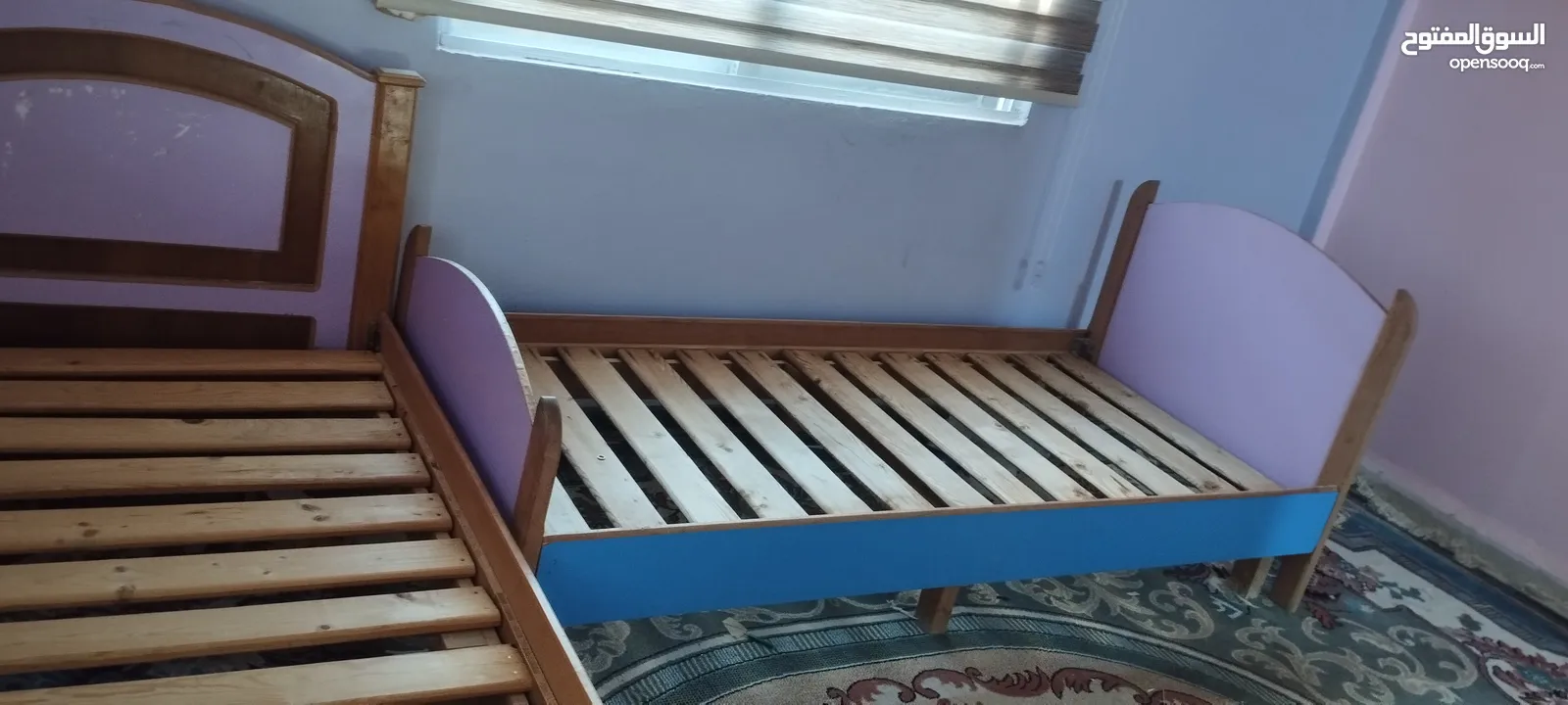 تخت للبيع بحالة الوكالة خشب ثقيل