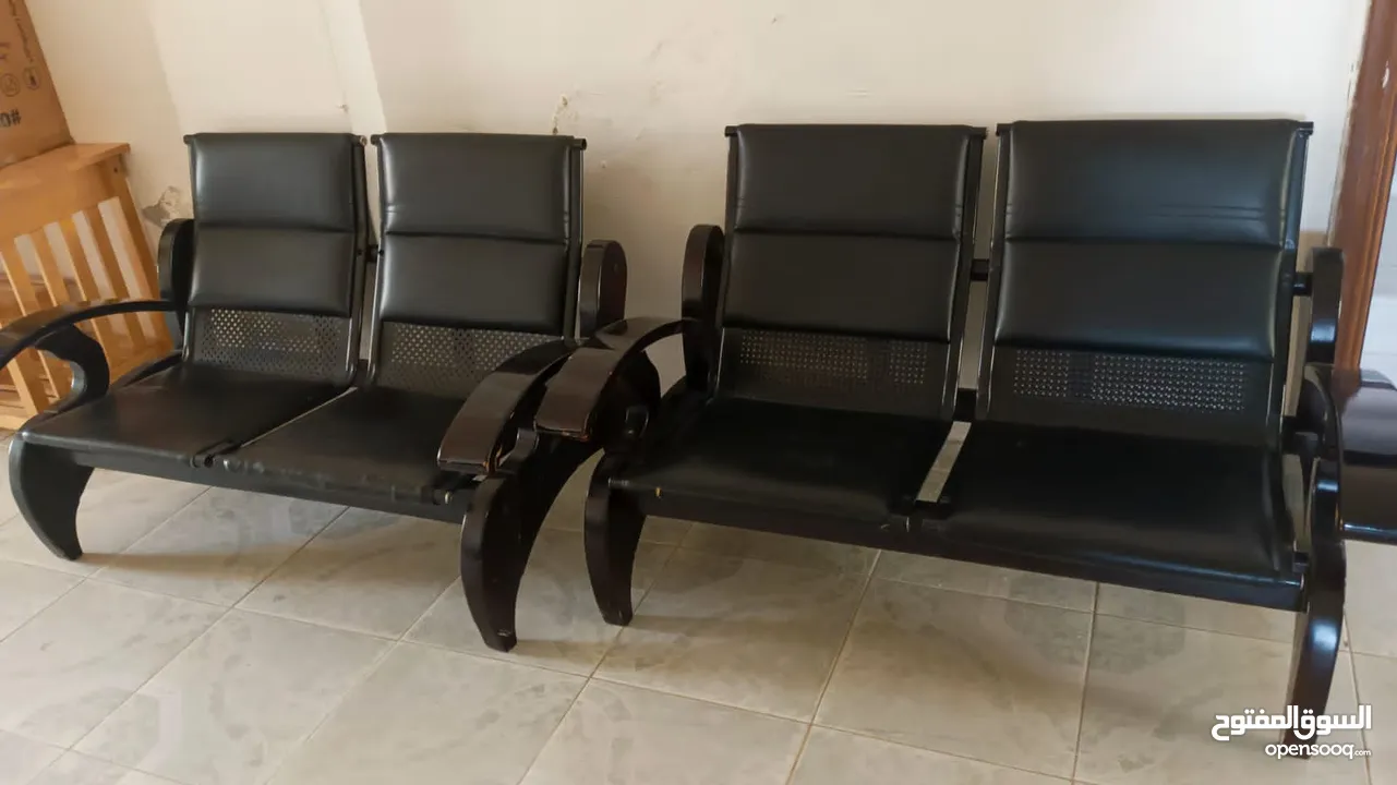 اثاث مكتبي مستعمل شبه جديد