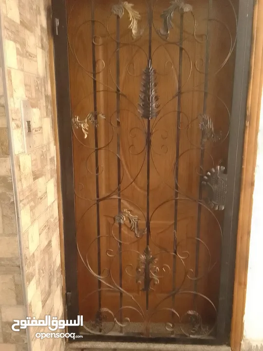 باب حديد حمايه للبيع استعمال بسيط