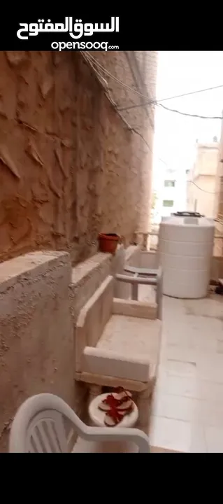 مقاعد حجر مجوز مع طرازات عدد2